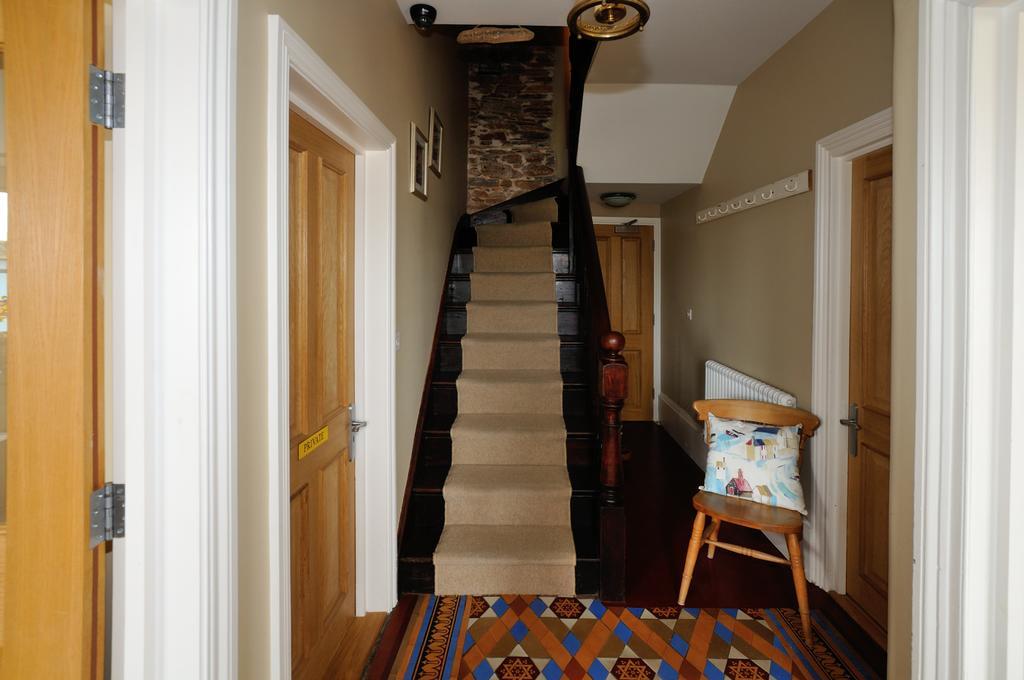 Beacon House B&B Brixham Esterno foto