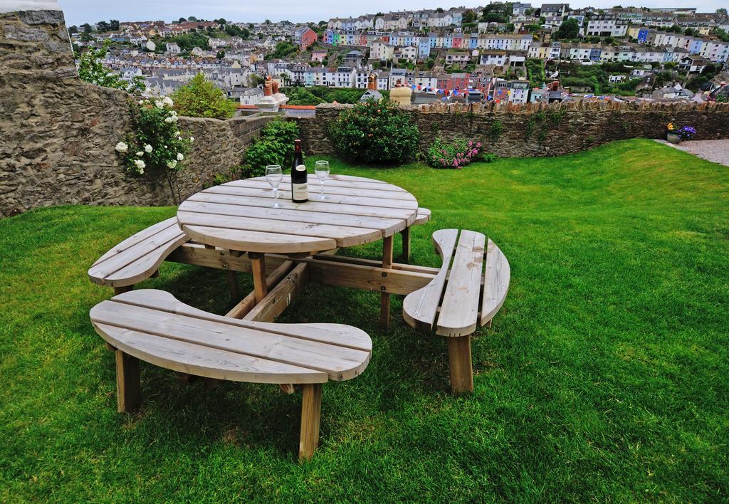 Beacon House B&B Brixham Esterno foto